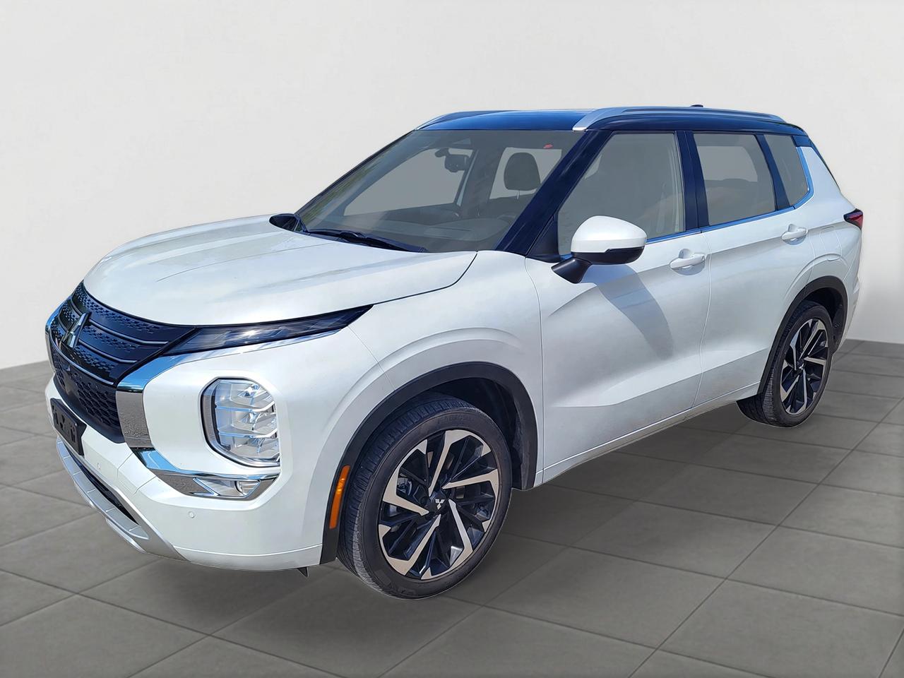 Used 2024 Mitsubishi Outlander PHEV  for sale in Barrie, ON