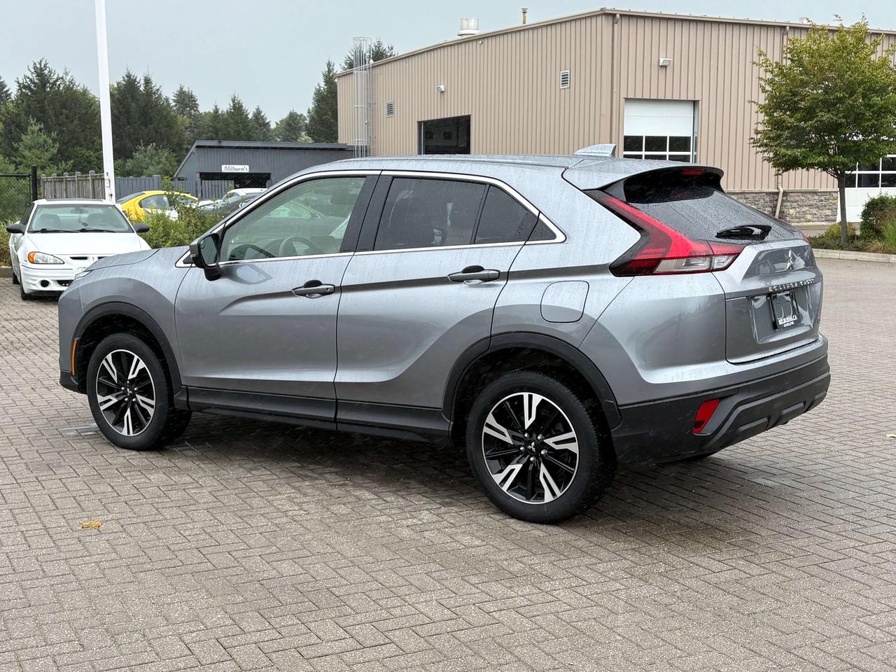 2024 Mitsubishi Eclipse Cross ES S-AWC   Heated Seats Apple CarPlay/Android Auto Photo