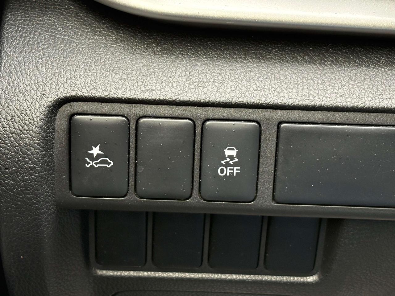 2024 Mitsubishi Eclipse Cross ES S-AWC   Heated Seats Apple CarPlay/Android Auto Photo