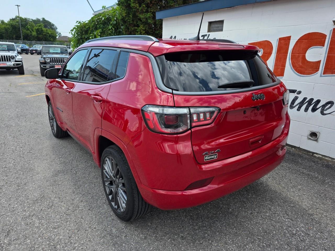 2022 Jeep Compass Limited 4dr 4x4 Photo