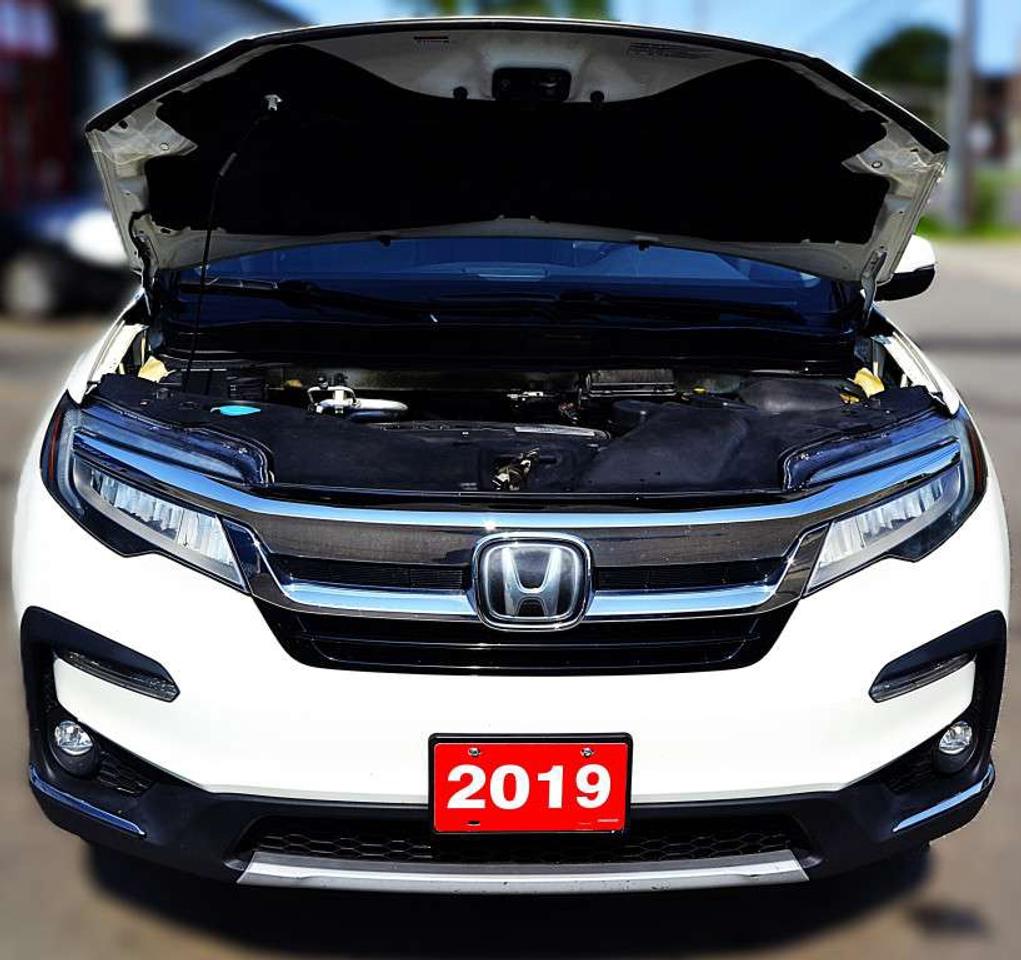2019 Honda Pilot Touring 8-Passenger All-wheel Drive Photo