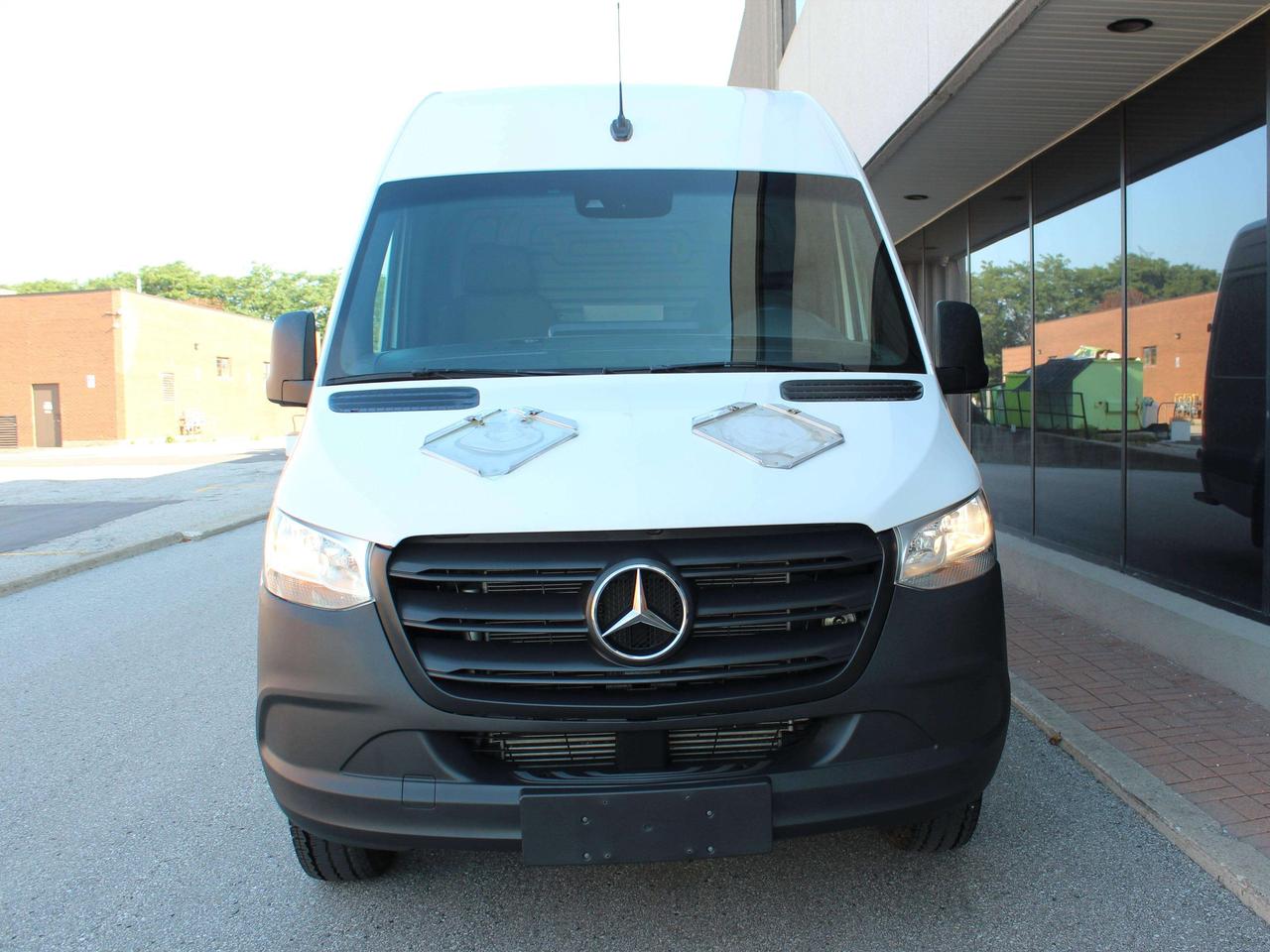 2020 Mercedes-Benz Sprinter 3500" - "SINGLE REAR WHEELS" - "3.0L DIESEL Photo