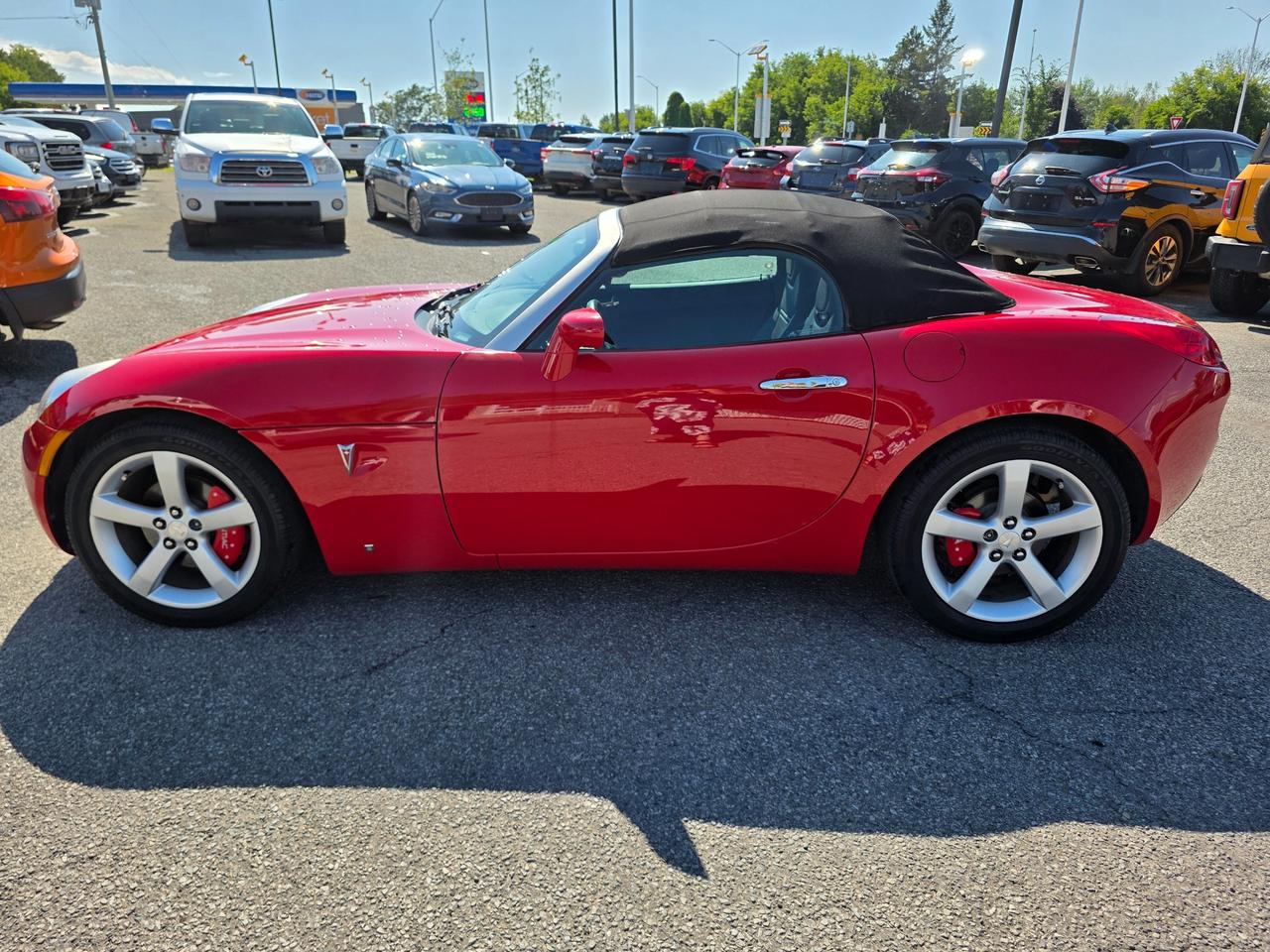 2006 Pontiac Solstice Base 2dr Convertible Photo