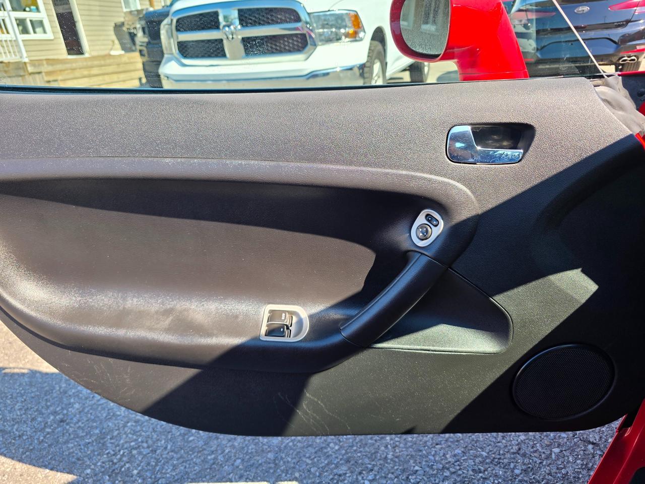 2006 Pontiac Solstice Base 2dr Convertible Photo