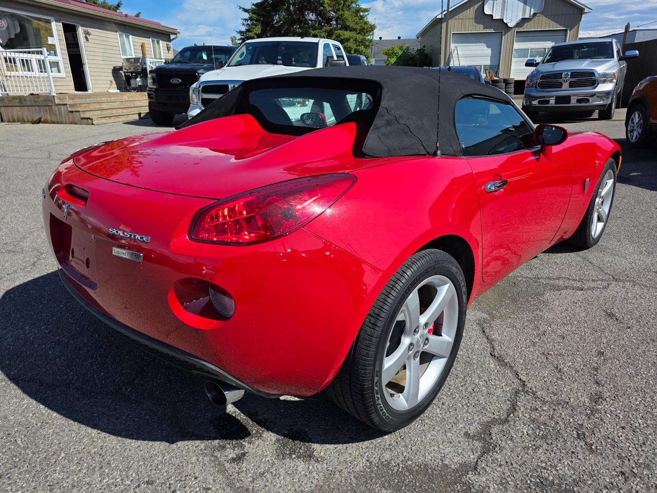 2006 Pontiac Solstice Base 2dr Convertible Photo