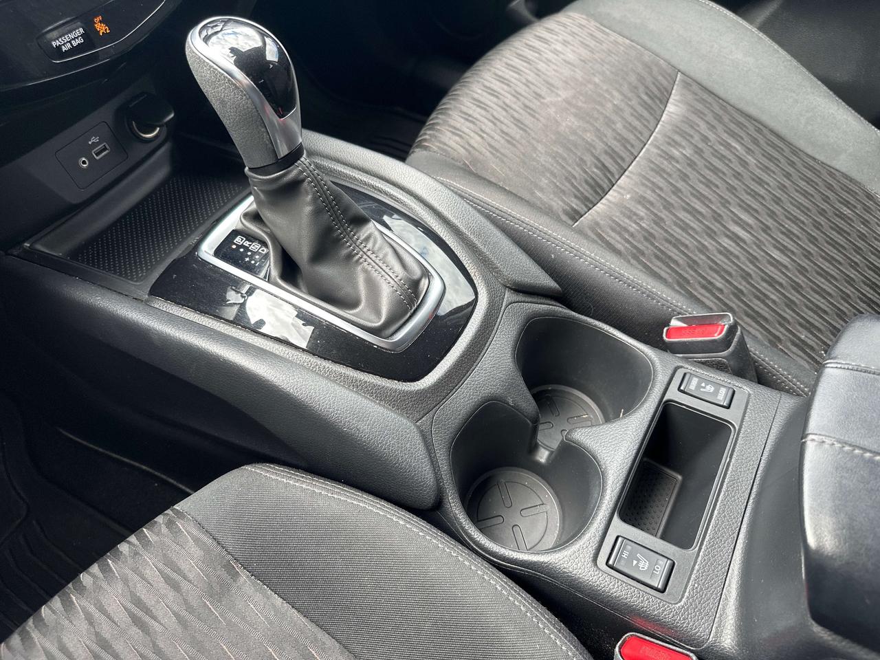 2020 Nissan Rogue S Photo