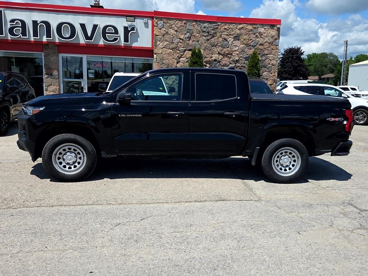2024 Chevrolet Colorado Crew Cab Short Box 4-Wheel Drive Work Truck Photo
