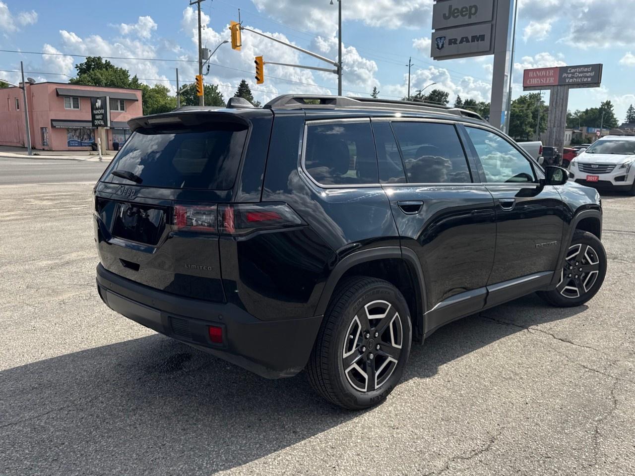 2026 Jeep Cherokee Limited 4X4 Photo