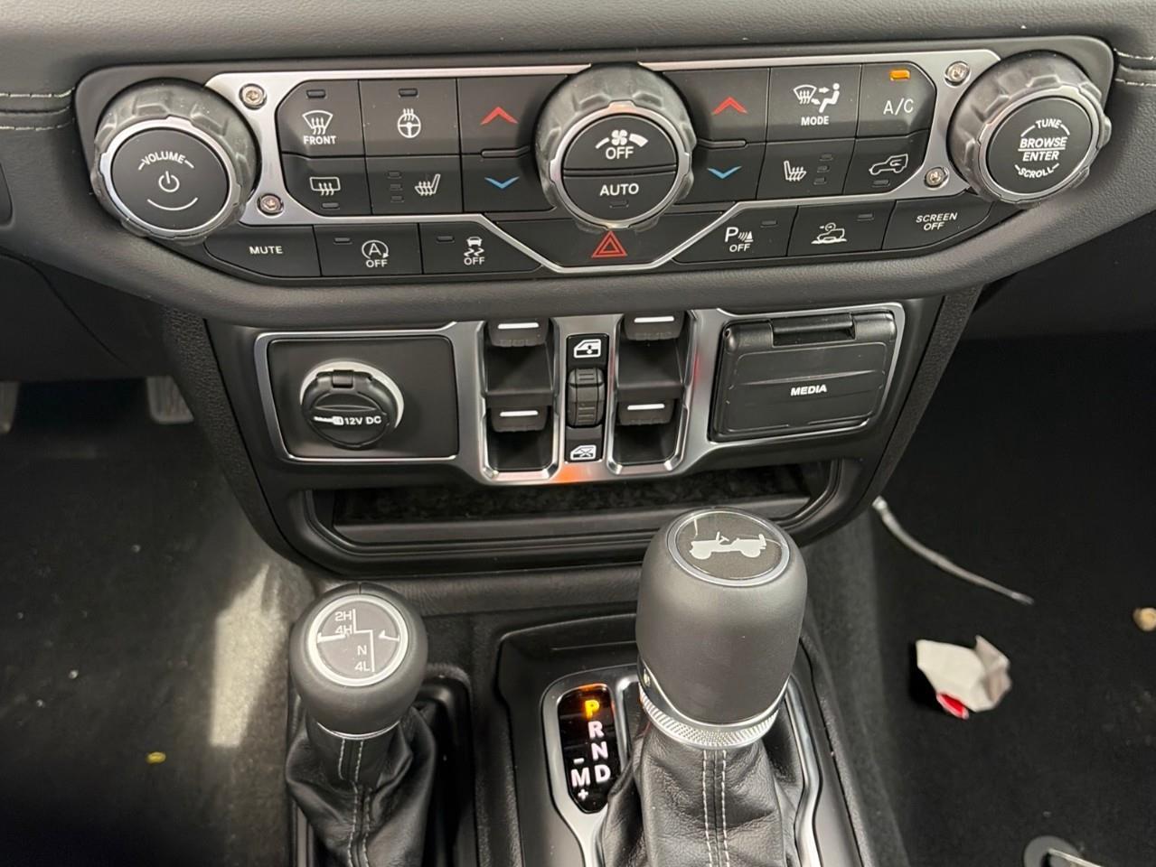 2026 Jeep Wrangler SAHARA 4DR 4X4 Photo