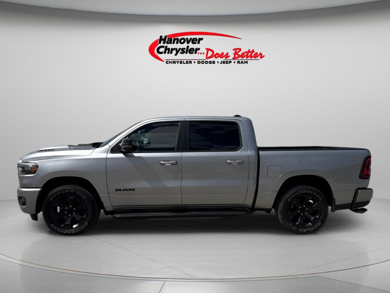 2025 RAM 1500 SPORT 4X4 CREW CAB 5'7" BOX Photo5