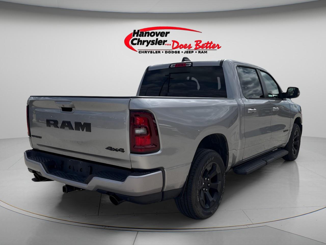 2025 RAM 1500 SPORT 4X4 CREW CAB 5'7" BOX Photo
