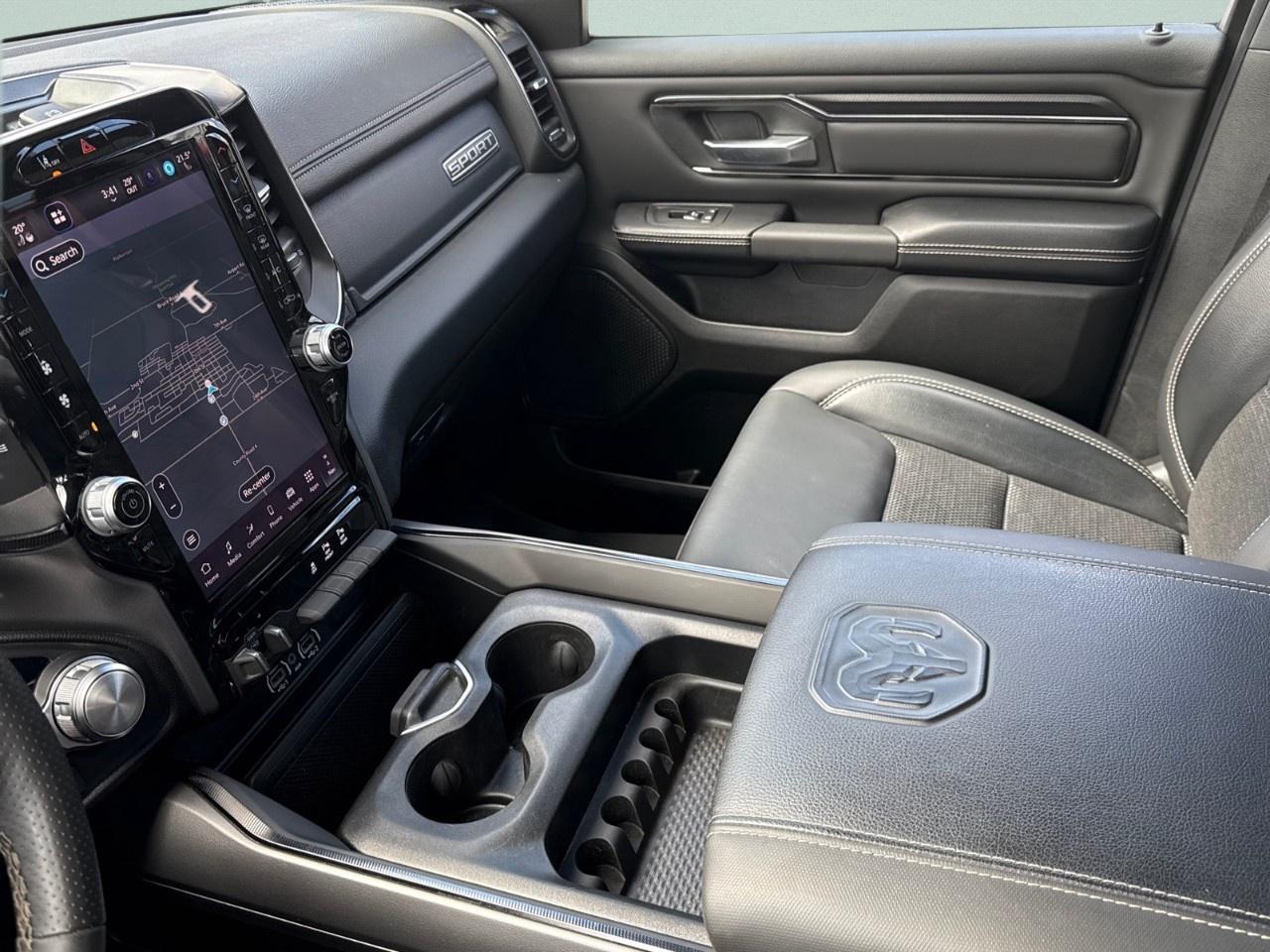 2025 RAM 1500 SPORT 4X4 CREW CAB 5'7" BOX Photo
