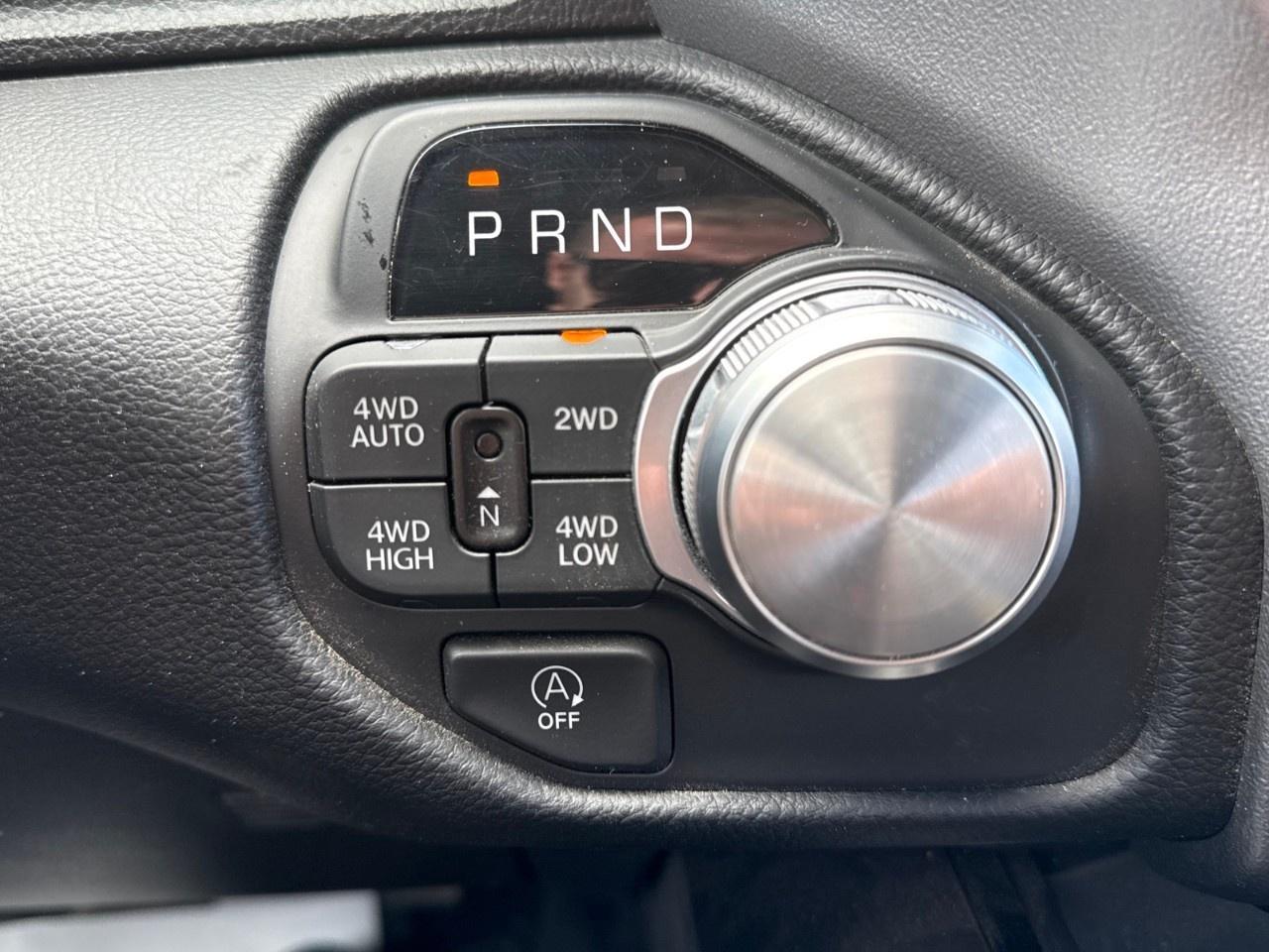 2025 RAM 1500 SPORT 4X4 CREW CAB 5'7" BOX Photo