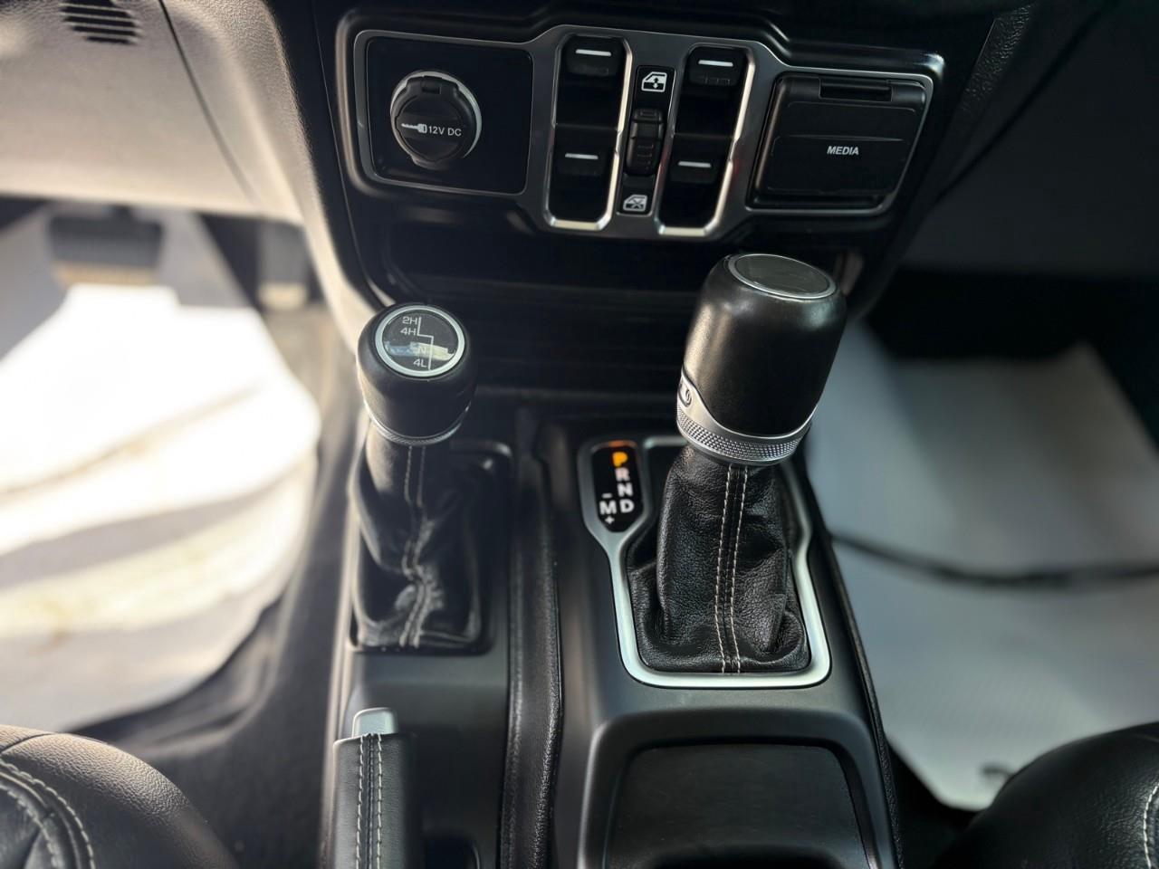 2021 Jeep WRANGLER UNLIMITED Sahara 4dr 4x4 Photo