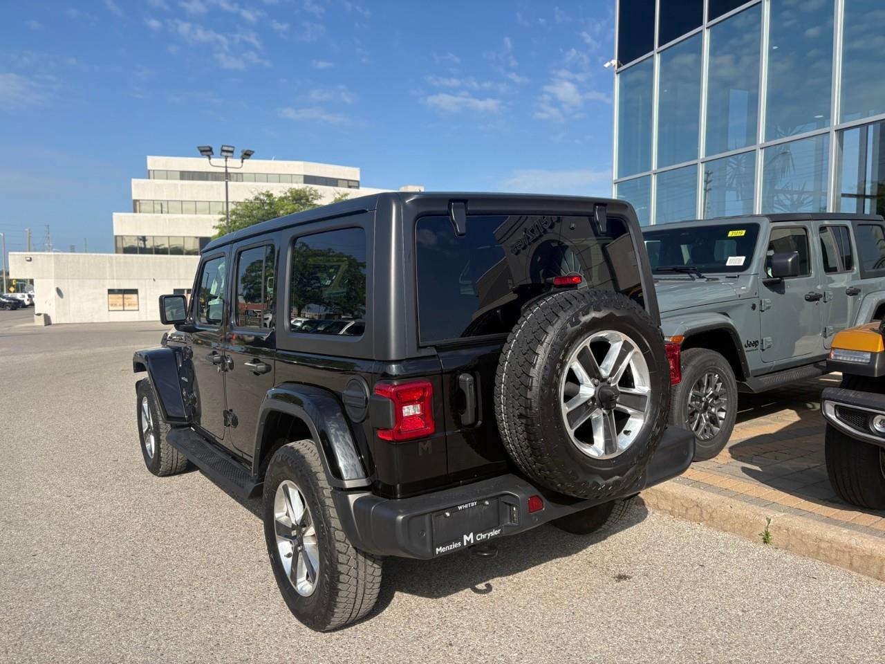2021 Jeep WRANGLER UNLIMITED Sahara 4dr 4x4 Photo