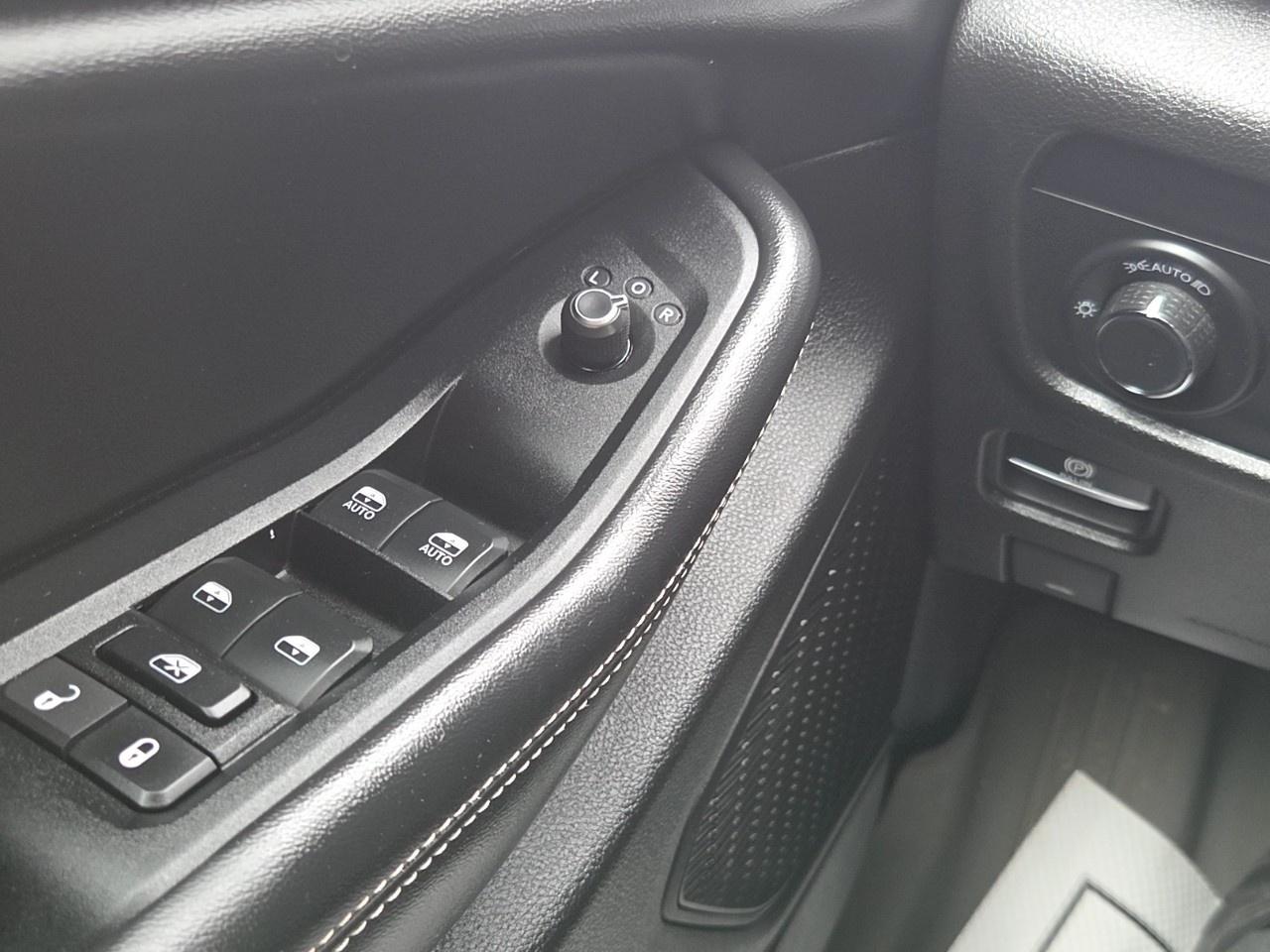 2024 Jeep Grand Cherokee L ALTITUDE 4X4 Photo