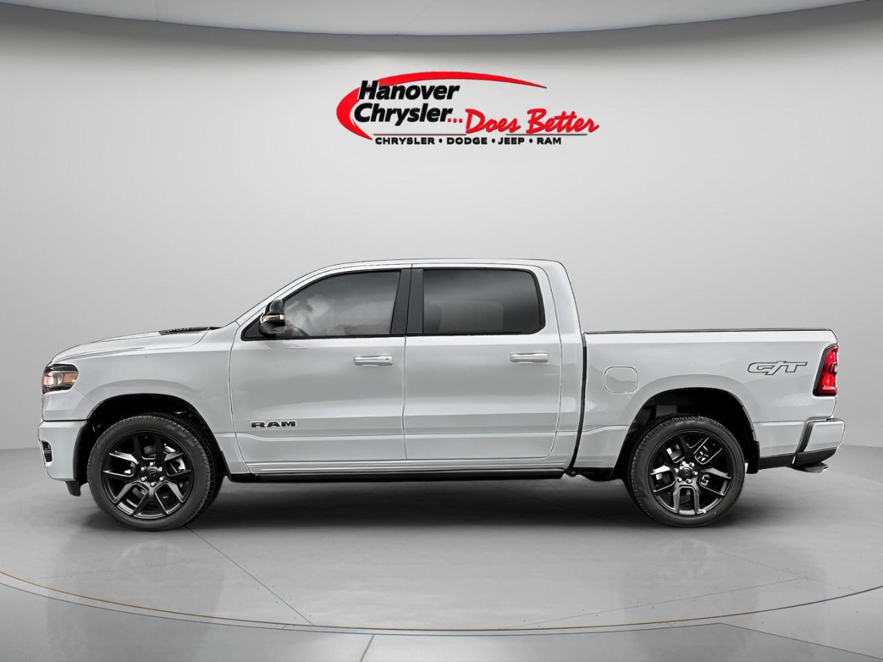 2025 RAM 1500 SPORT 4X4 CREW CAB 5'7" BOX Photo