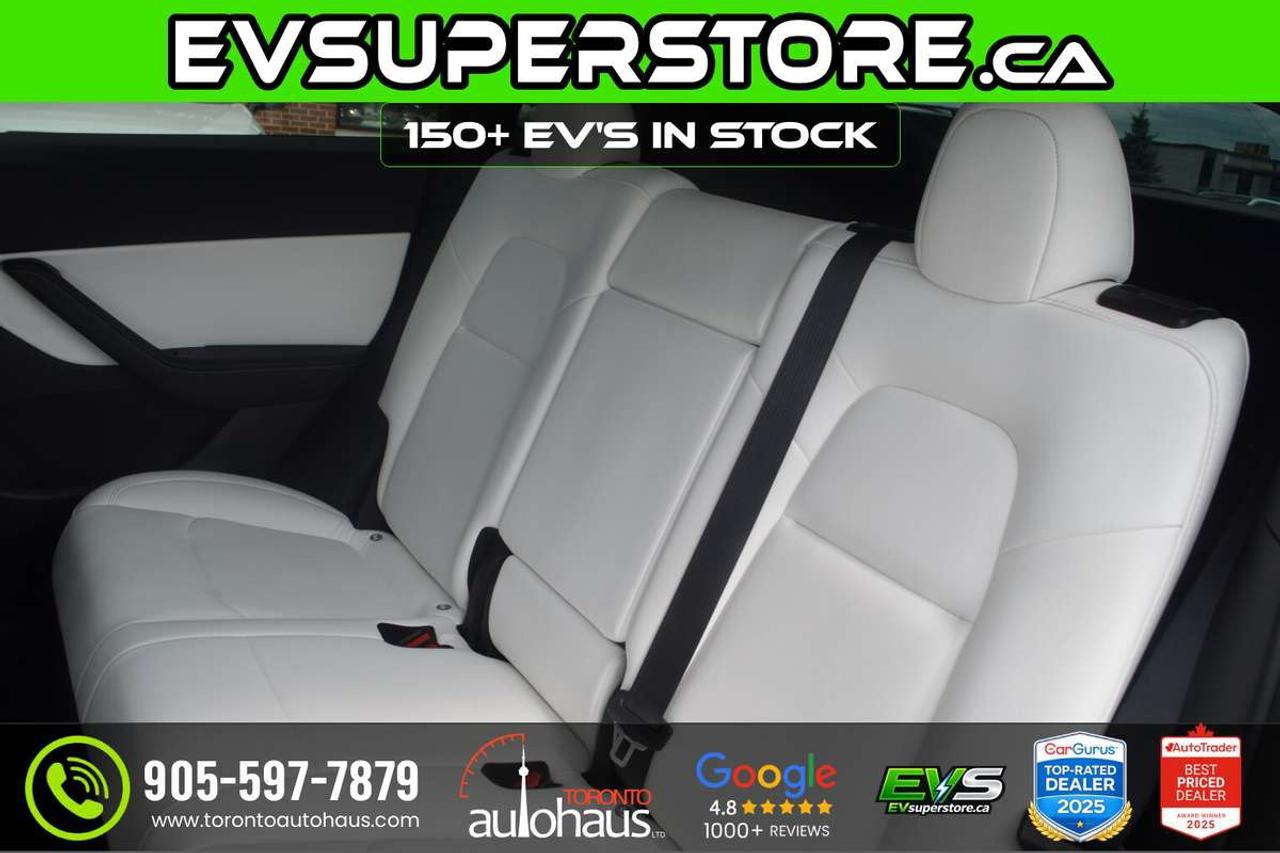 2022 Tesla Model Y PERFORMANCE I WHITE INT I  AT EVSUPERSTORE.CA Photo
