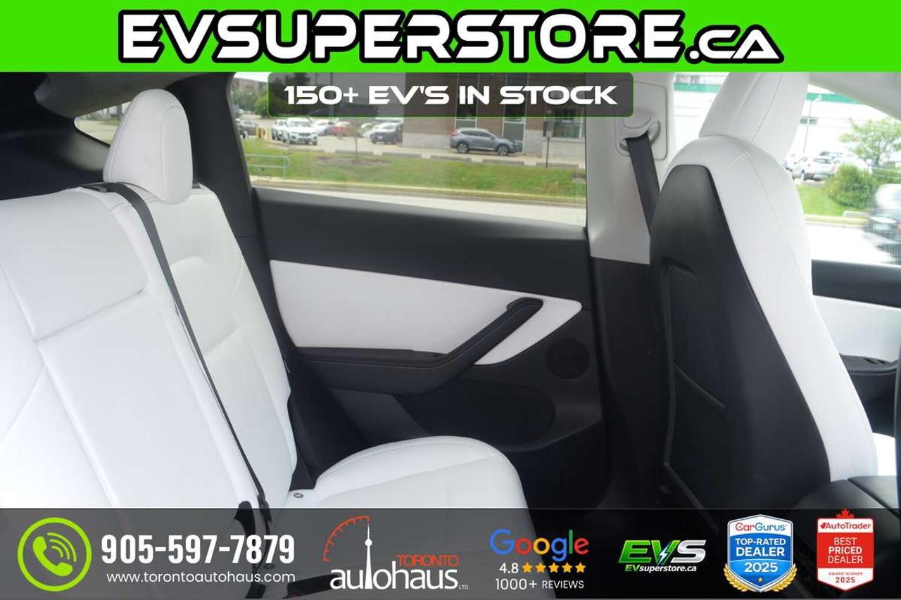 2022 Tesla Model Y PERFORMANCE I WHITE INT I  AT EVSUPERSTORE.CA Photo