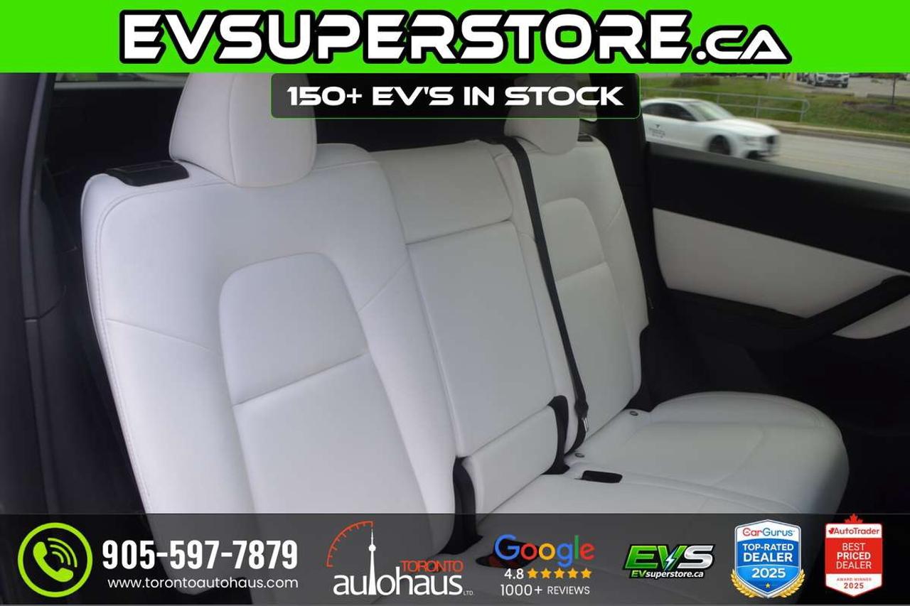 2022 Tesla Model Y PERFORMANCE I WHITE INT I  AT EVSUPERSTORE.CA Photo