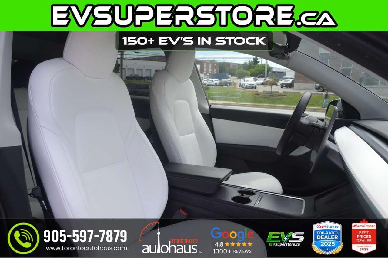 2022 Tesla Model Y PERFORMANCE I WHITE INT I  AT EVSUPERSTORE.CA Photo