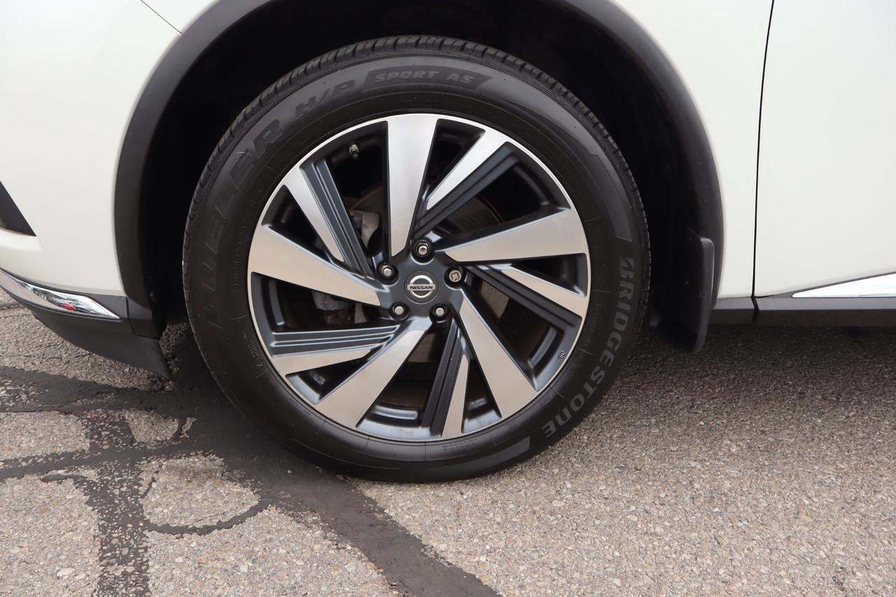 2017 Nissan Murano Platinum 4dr All-wheel Drive Photo