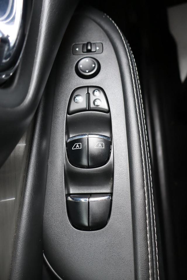 2017 Nissan Murano Platinum 4dr All-wheel Drive Photo