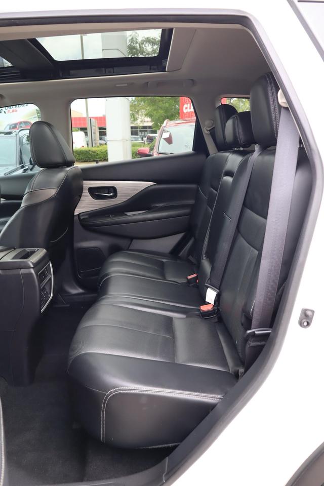 2017 Nissan Murano Platinum 4dr All-wheel Drive Photo