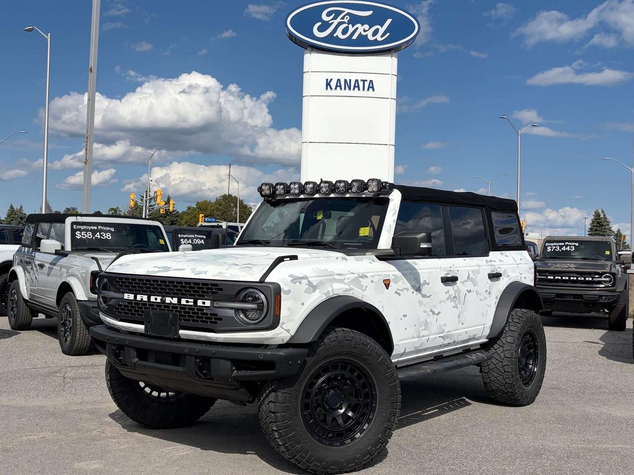 2022 Ford Bronco  Photo0