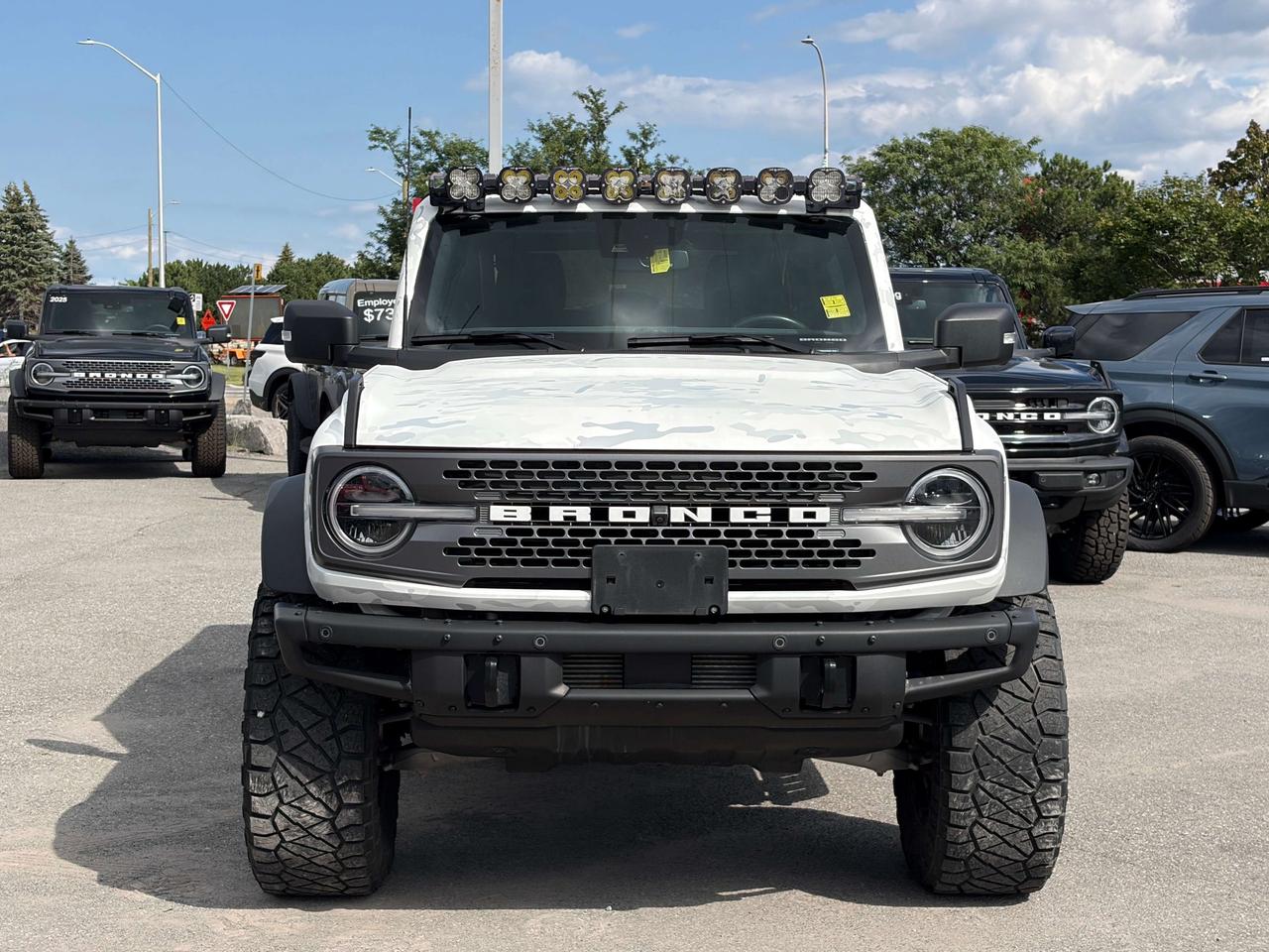 2022 Ford Bronco  Photo1