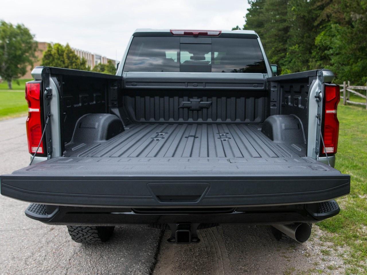 2026 Chevrolet SILVERADO 2500HD 4WD Crew Cab Standard Box LT Photo