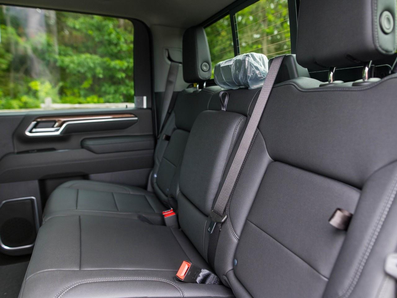 2026 Chevrolet SILVERADO 2500HD 4WD Crew Cab Standard Box LT Photo