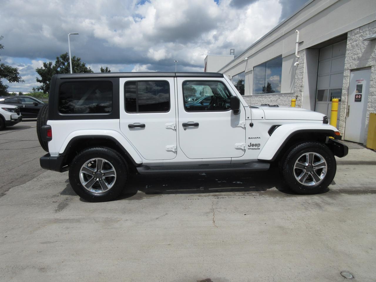 2021 Jeep WRANGLER UNLIMITED Sahara 4dr 4x4 Photo