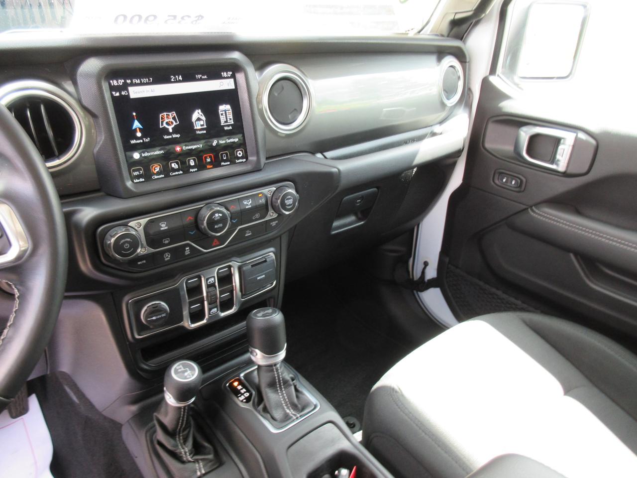 2021 Jeep WRANGLER UNLIMITED Sahara 4dr 4x4 Photo
