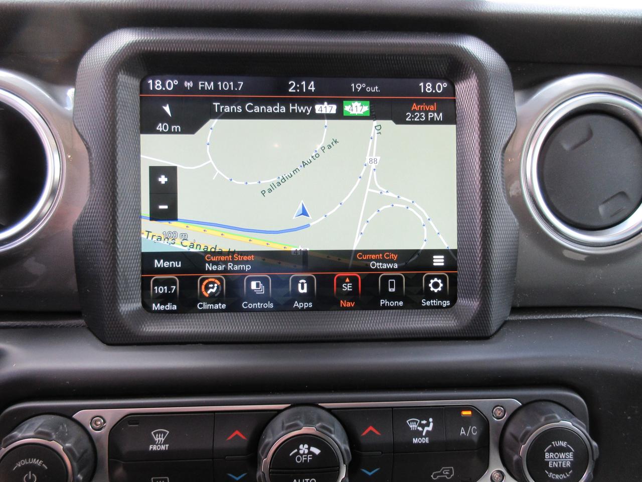 2021 Jeep WRANGLER UNLIMITED Sahara 4dr 4x4 Photo