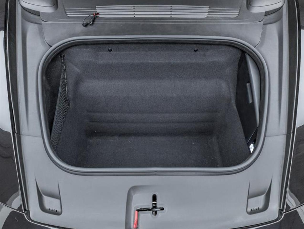 2020 Porsche 911  Photo4