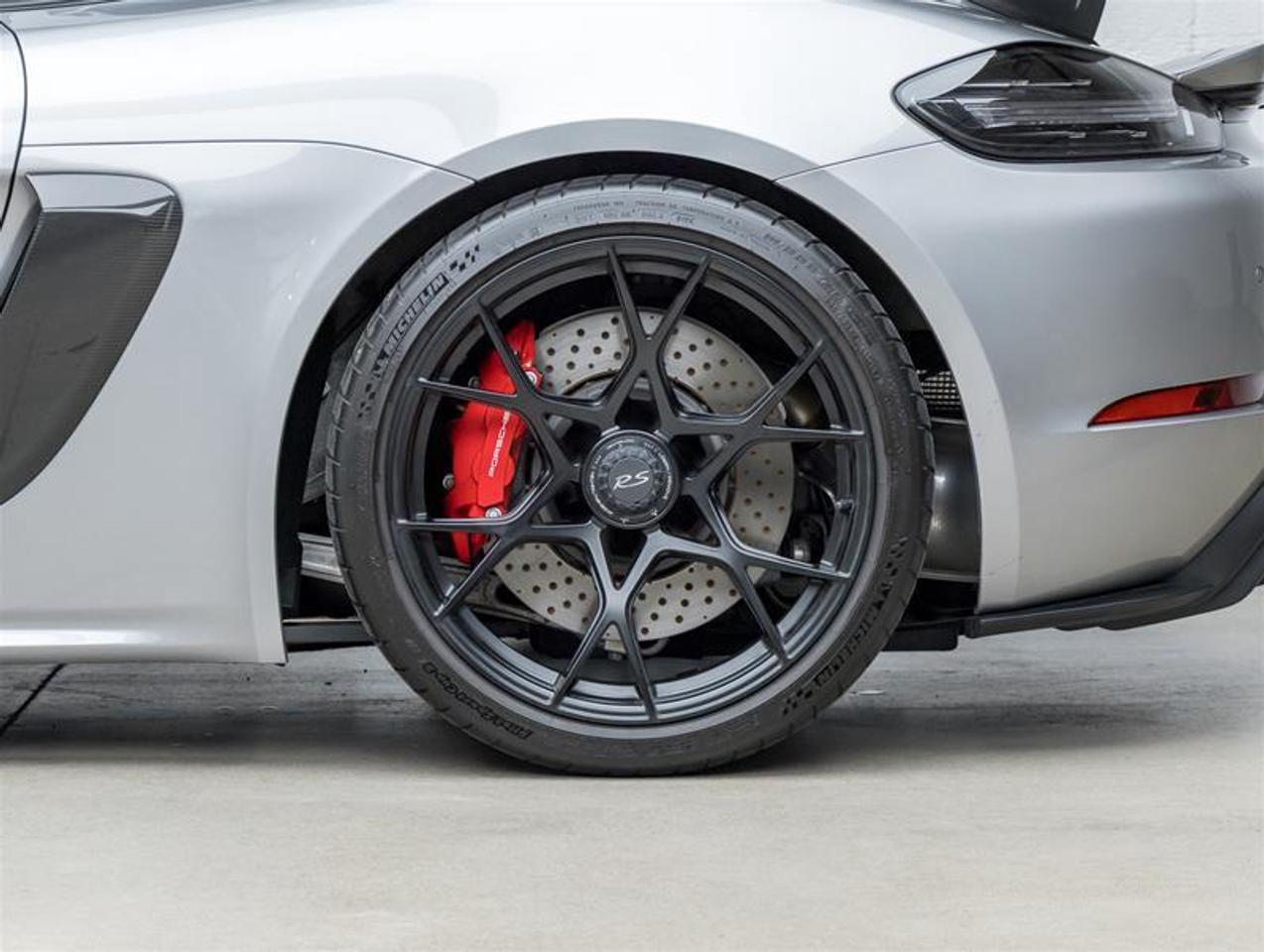 2025 Porsche 718 Cayman  Photo