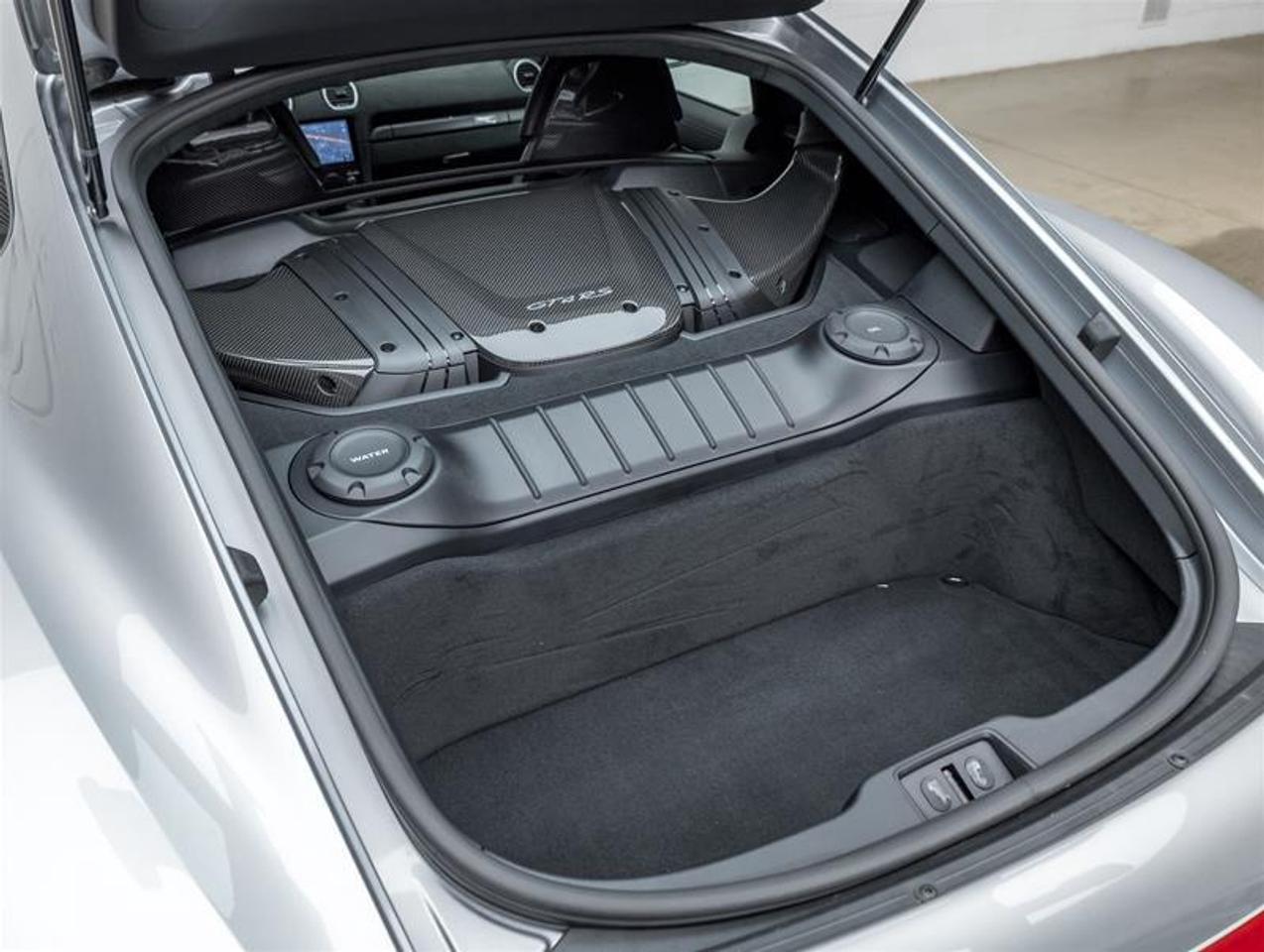 2025 Porsche 718 Cayman  Photo