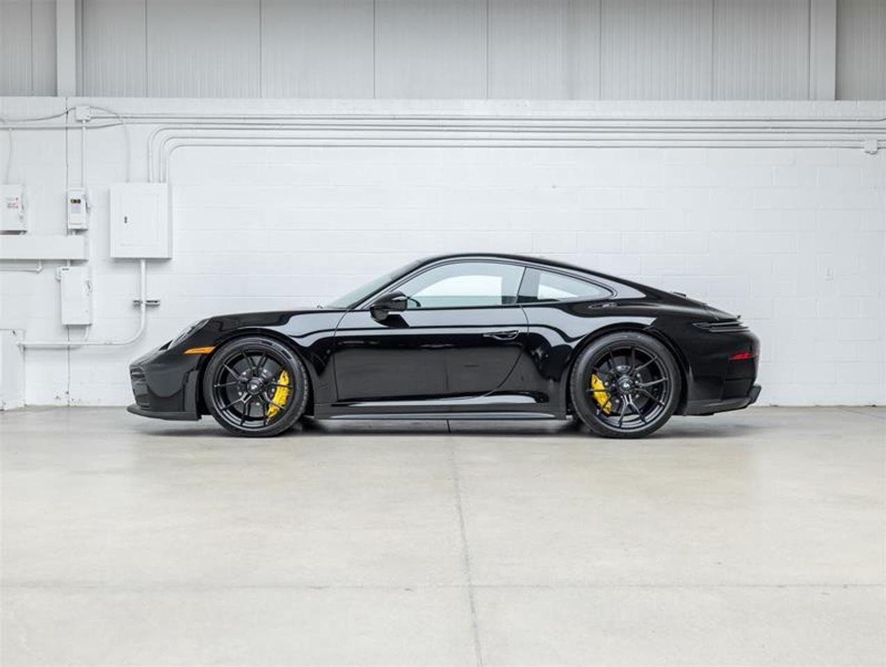 2025 Porsche 911  Photo