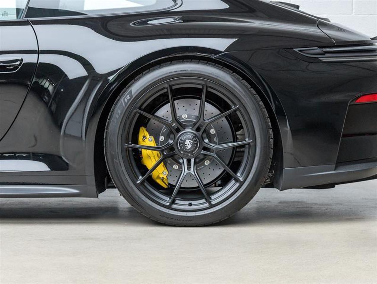 2025 Porsche 911  Photo