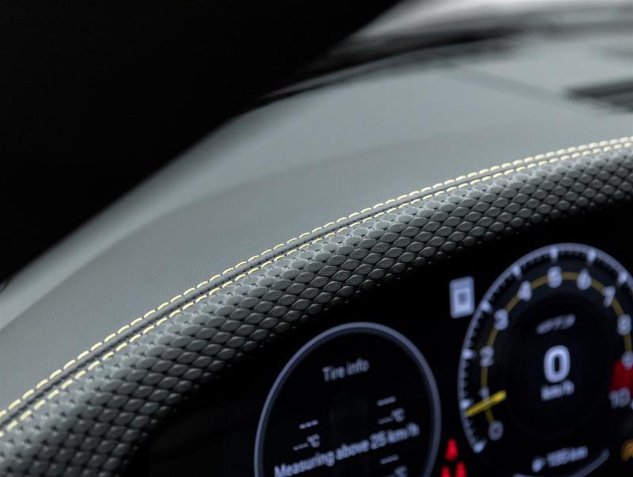 2025 Porsche 911  Photo