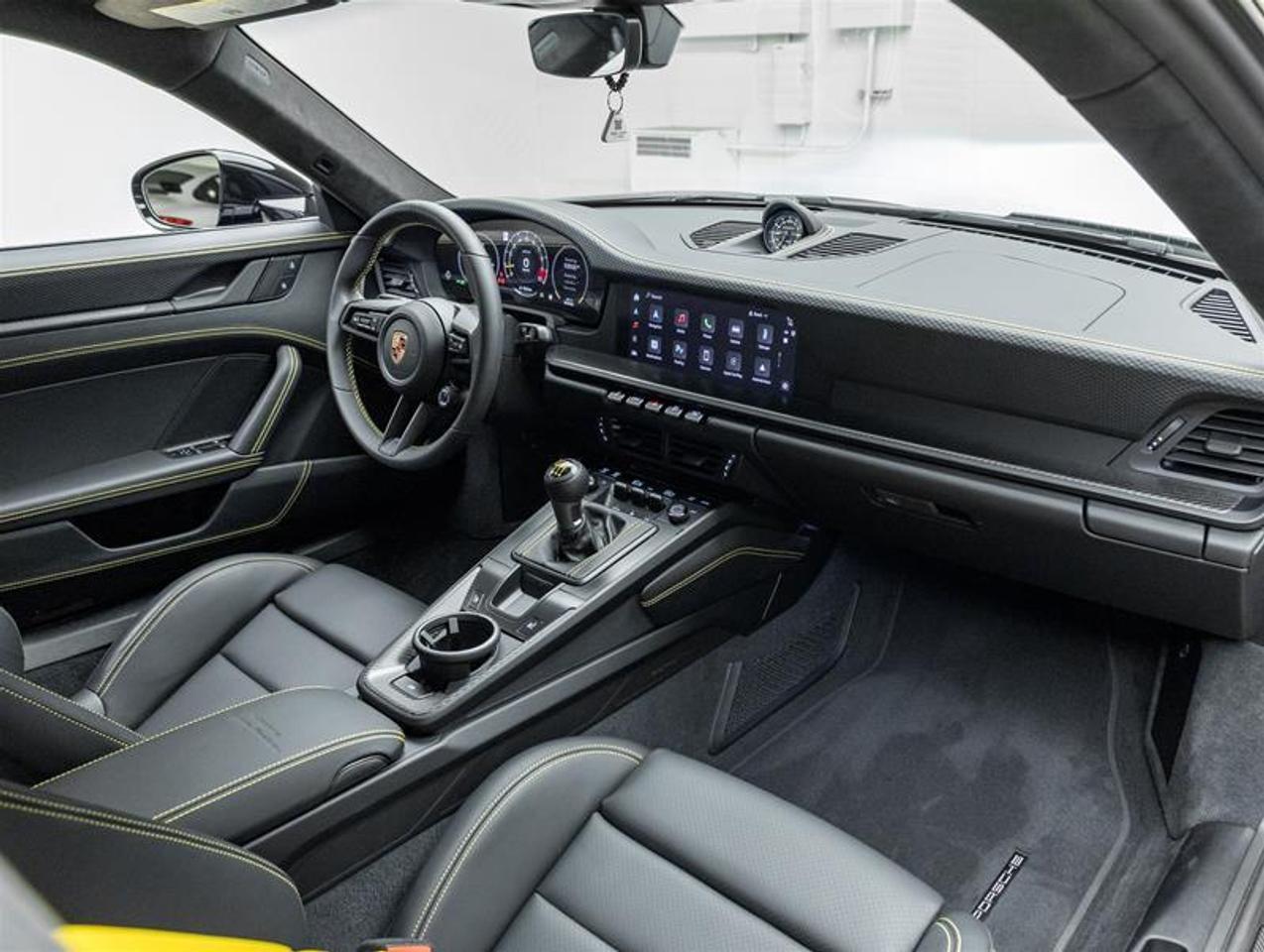 2025 Porsche 911  Photo