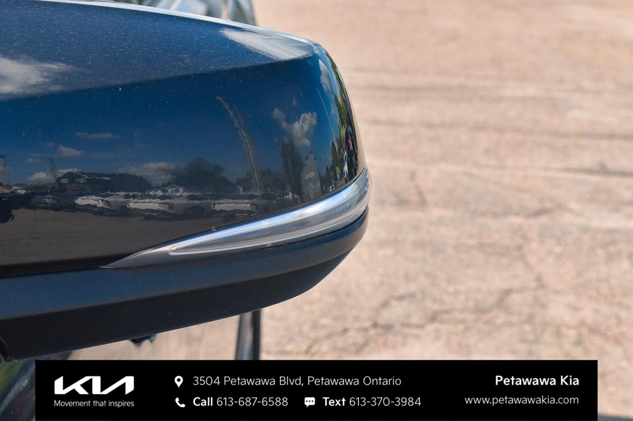 2023 Toyota RAV4 XLE 4dr All-wheel Drive Photo