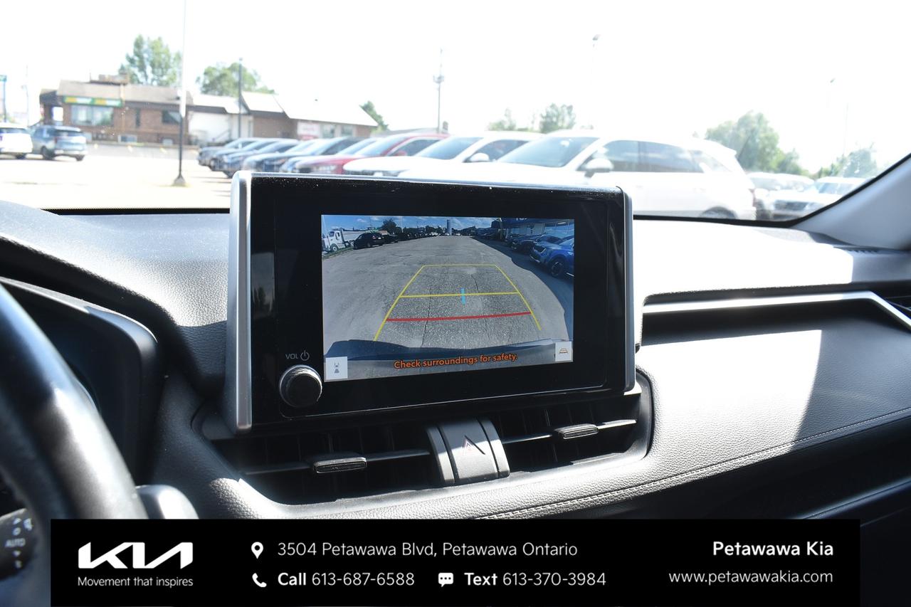 2023 Toyota RAV4 XLE 4dr All-wheel Drive Photo