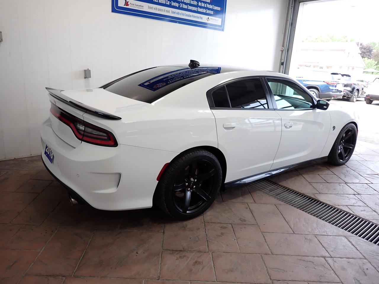 2018 Dodge Charger SRT Hellcat RWD LEATHER Photo