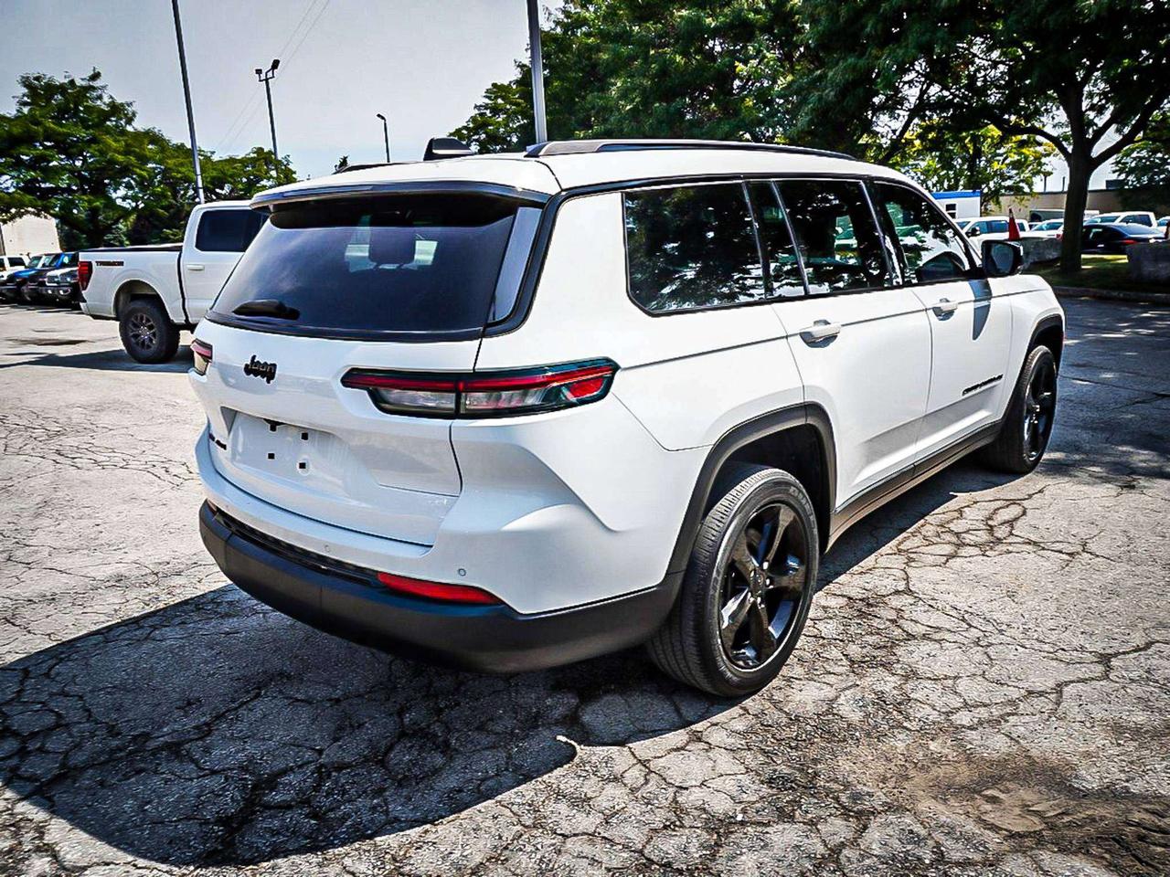 2022 Jeep Grand Cherokee  Photo