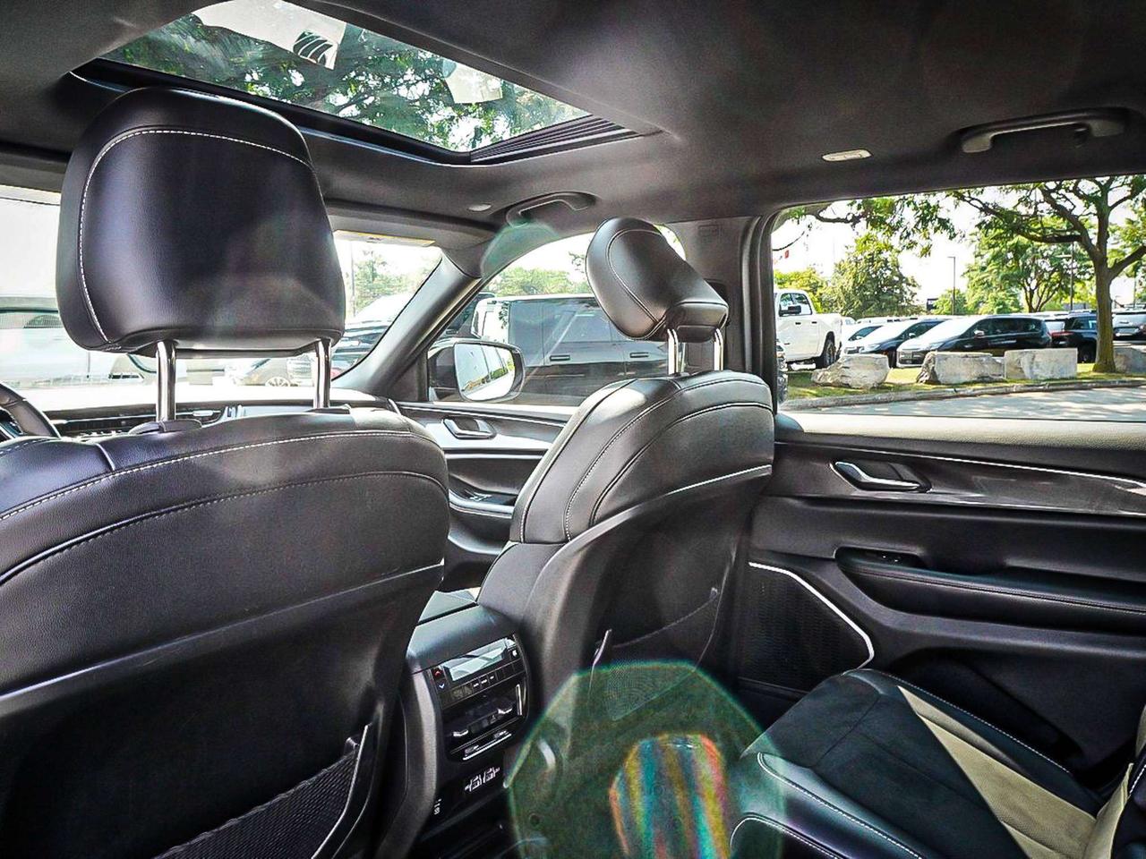 2022 Jeep Grand Cherokee  Photo