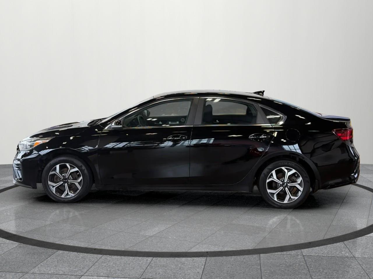 2020 Kia Forte EX 4dr Sedan Photo2