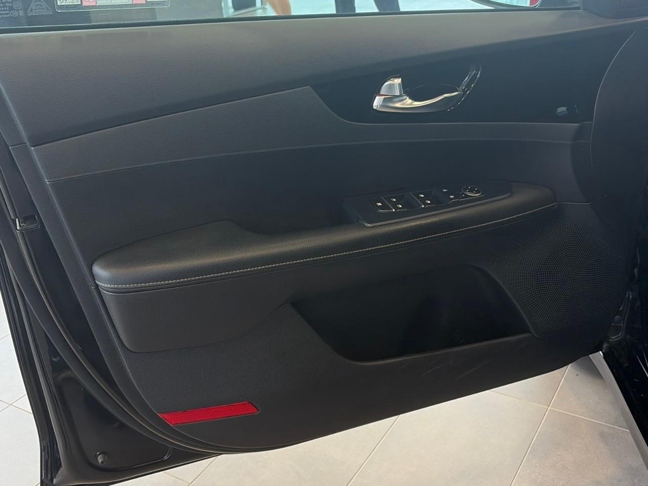 2020 Kia Forte EX 4dr Sedan Photo