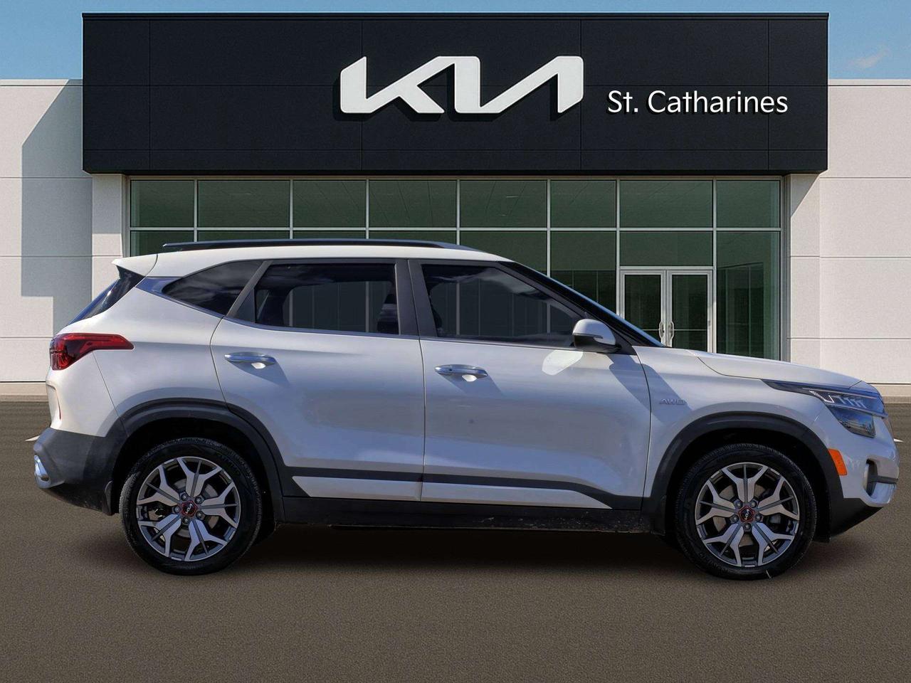 2023 Kia Seltos SX AWD   HUD   Premium Sound   Rain Sensing Wiper Photo